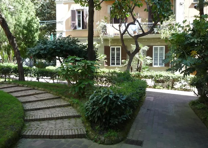 Bed & Breakfast Casa Roger Naples